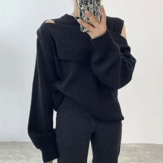 Chic round neck off-shoulder irregular rib knitted sweater