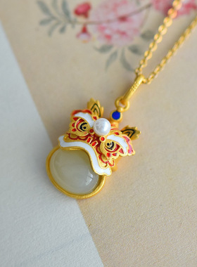 新年复古中国醒狮女天然和田玉