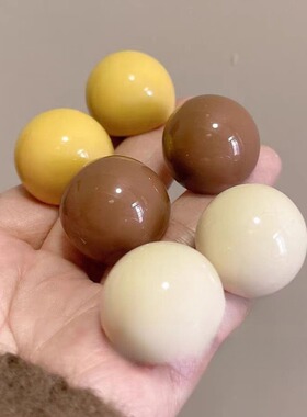 很好看彩豆豆多巴胺圆球耳钉2024新款爆款夸张耳环饰轻奢高级耳夹