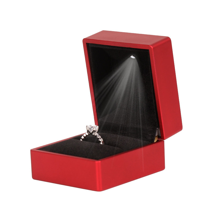 求婚戒指盒带灯钻戒婚礼首饰项链盒礼盒led发光手链盒手镯包装盒_虎窝淘