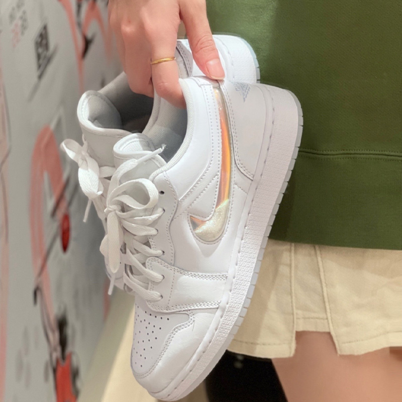 Nike/耐克 AirJordan 1 Low耐磨透气低帮篮球鞋女 黑绿DC0774-001