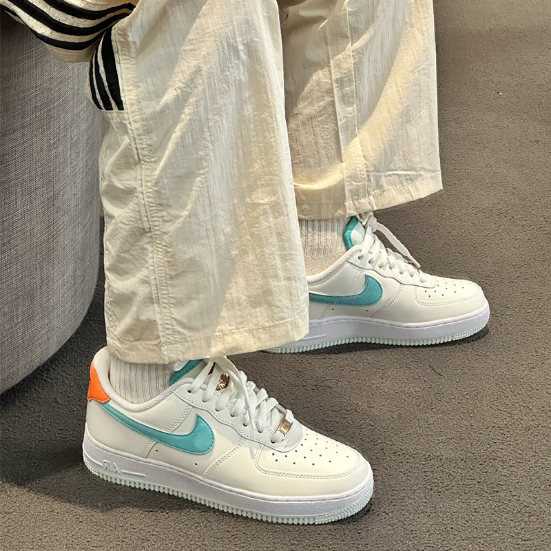 Nike/耐克 Air Force1空军黑白低帮男子运动休闲板鞋FZ0627-010-图1