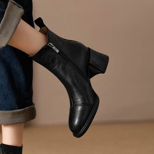 Retro brown soft sheepskin boots