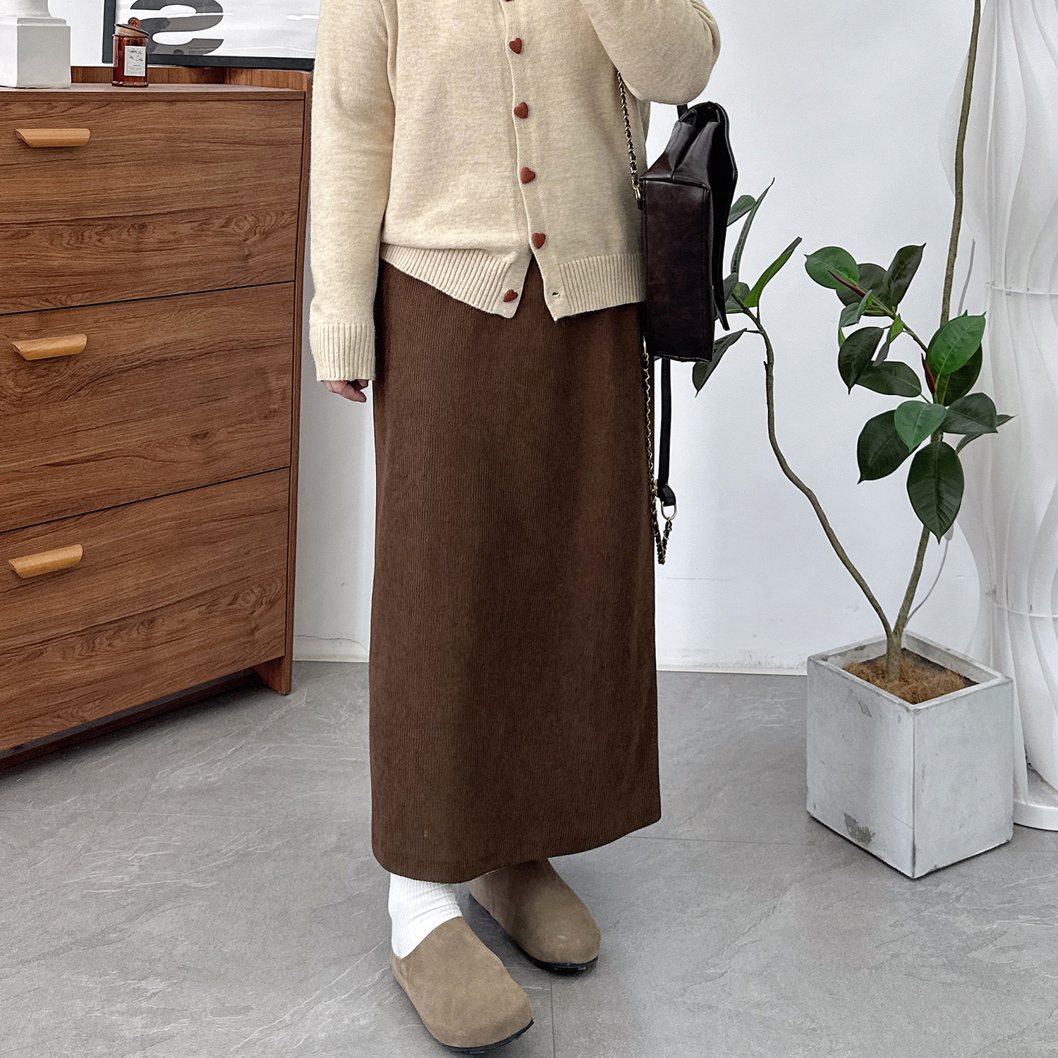 大码高级感气质灯芯绒a字半身裙秋冬季胖mm梨型身材遮胯显瘦裙子,淘宝优惠券,粉丝福利购,淘宝优惠卷
