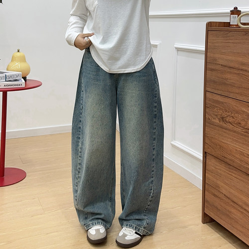 宛宛大码牛仔阔腿弯刀裤女2026新款胖mm梨形身材宽松香蕉裤镰刀裤 - 图0