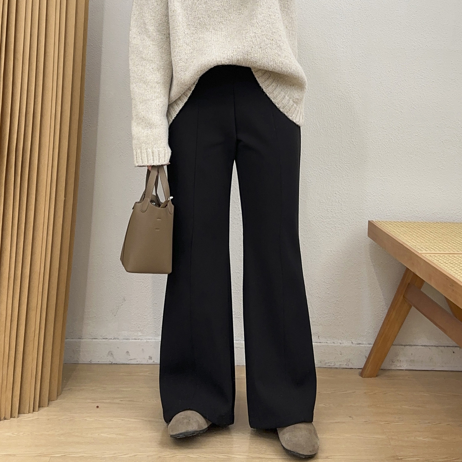 宛宛大码黑色加绒微喇裤女裤子新款秋冬季胖mm高腰显瘦西装喇叭裤,淘宝优惠券,粉丝福利购,淘宝优惠卷