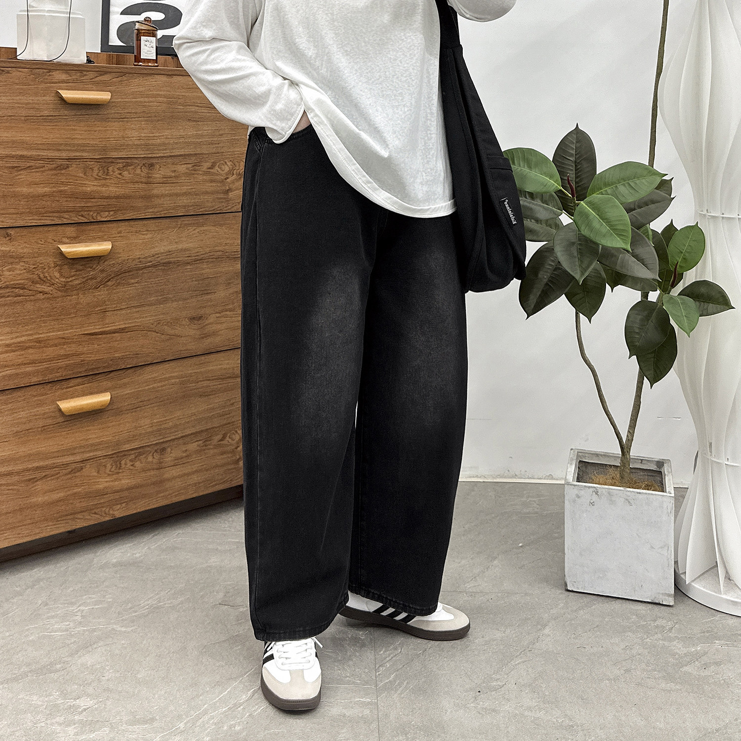 大码梨形身材黑色渐变牛仔裤女秋季新款胖mm高腰显瘦直筒阔腿长裤,淘宝优惠券,粉丝福利购,淘宝优惠卷