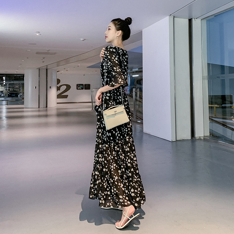 小雏菊碎花女夏2020新款收腰长裙 MISS HAHA STUDIO连衣裙
