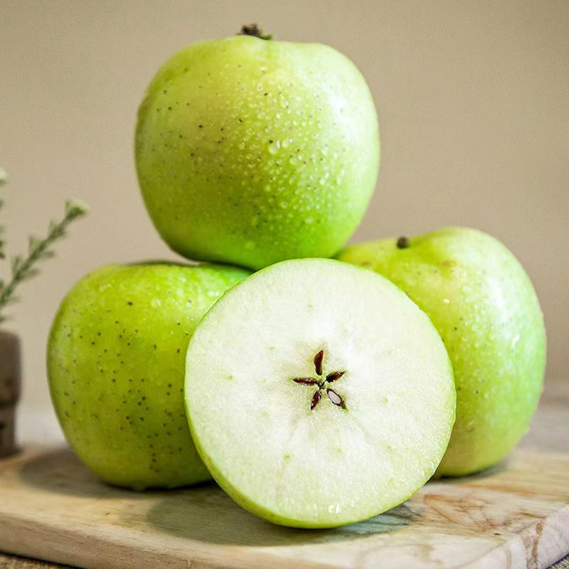 新疆青森王林苹果正宗阿克苏青苹果丑奶油日本水果当季新鲜雀斑果 - 图0