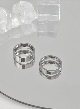 钛钢素圈戒指男女小众设计ins潮冷淡风尾戒简约光面指环情侣对戒