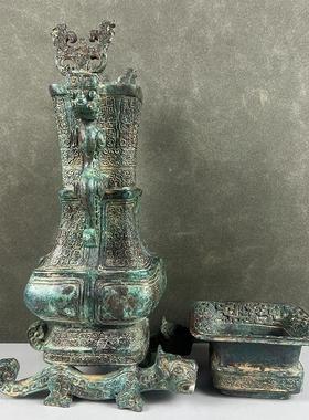 纯铜复古龙耳方壶收藏品