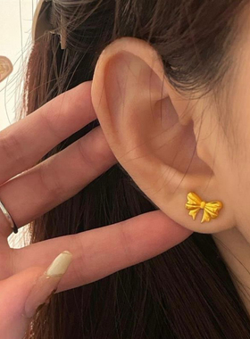 在逃公主蝴蝶结耳钉小众设计不掉色防过敏精致小巧高级感百搭耳饰