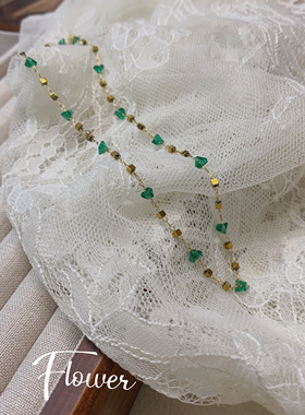 绿色碎冰冰甜美绿色石项链新款小众轻奢百搭设计感女生叠戴锁骨链