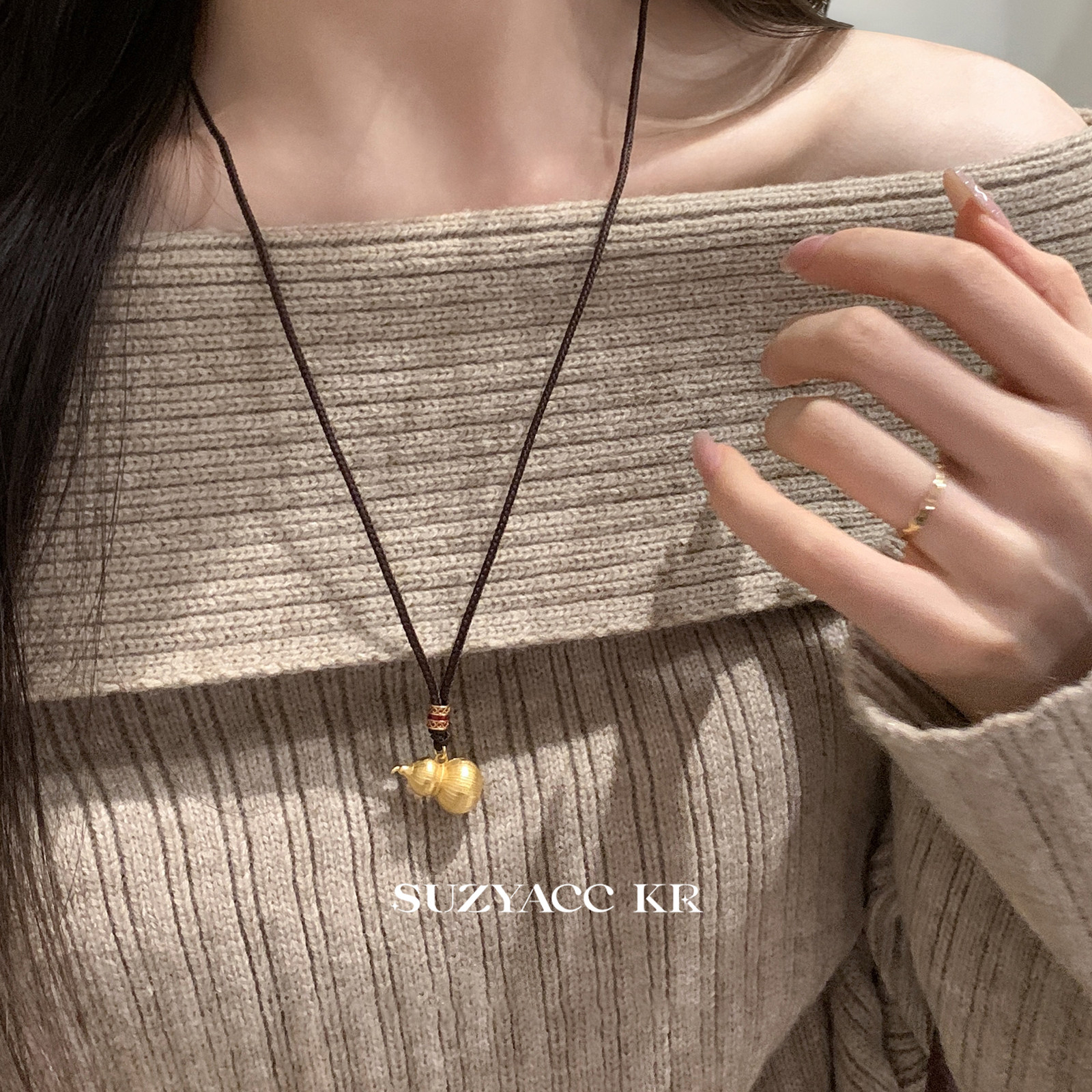 suzyacc kr珠宝感纯银拉丝金葫芦毛衣链新年轻奢高级感贵气长项链,淘宝优惠券,粉丝福利购,淘宝优惠卷