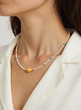 新款法式轻奢渐变白色母贝珍珠项链女精致复古感百搭锁骨链新中式