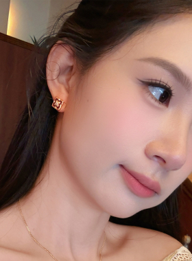 四叶草珐琅万相耳钉女精致高级感