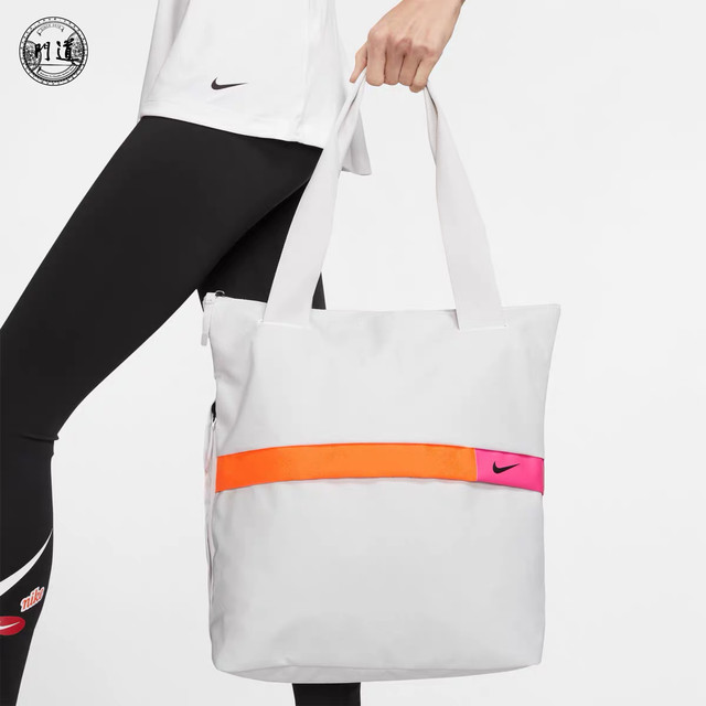 nike tote backpack