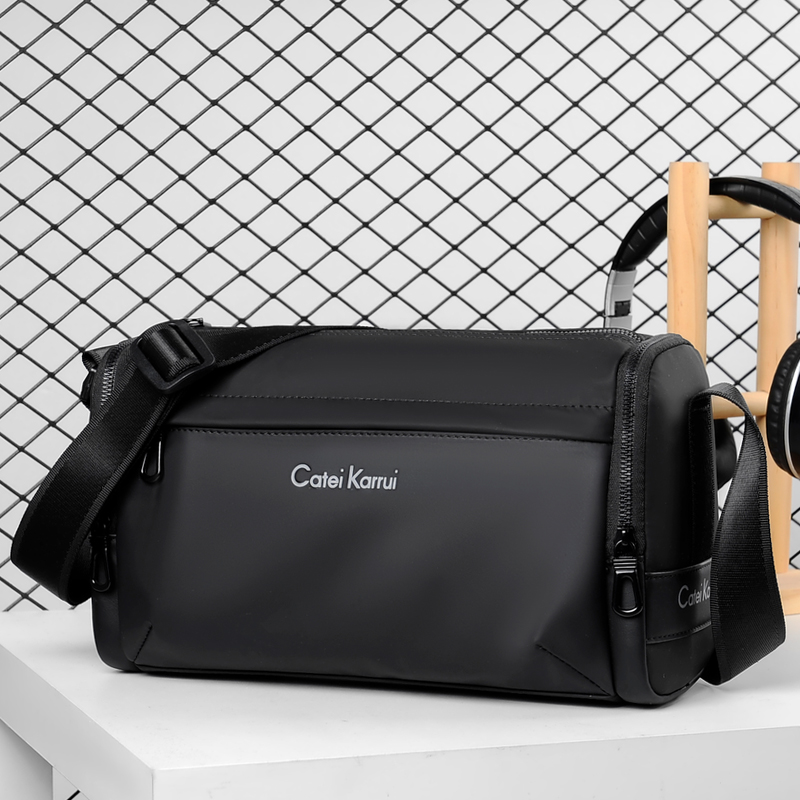 Catei Karrui单肩男包休闲潮牌大容量水桶包青年时尚斜挎拉链包邮 - 图0