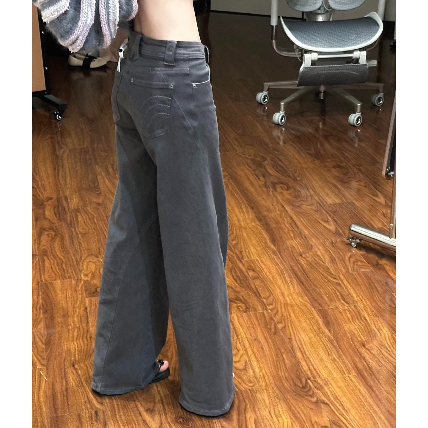 美式大码复古纽扣微喇牛仔裤女2025新款宽松显瘦垂感拖地直筒裤子,淘宝优惠券,粉丝福利购,淘宝优惠卷