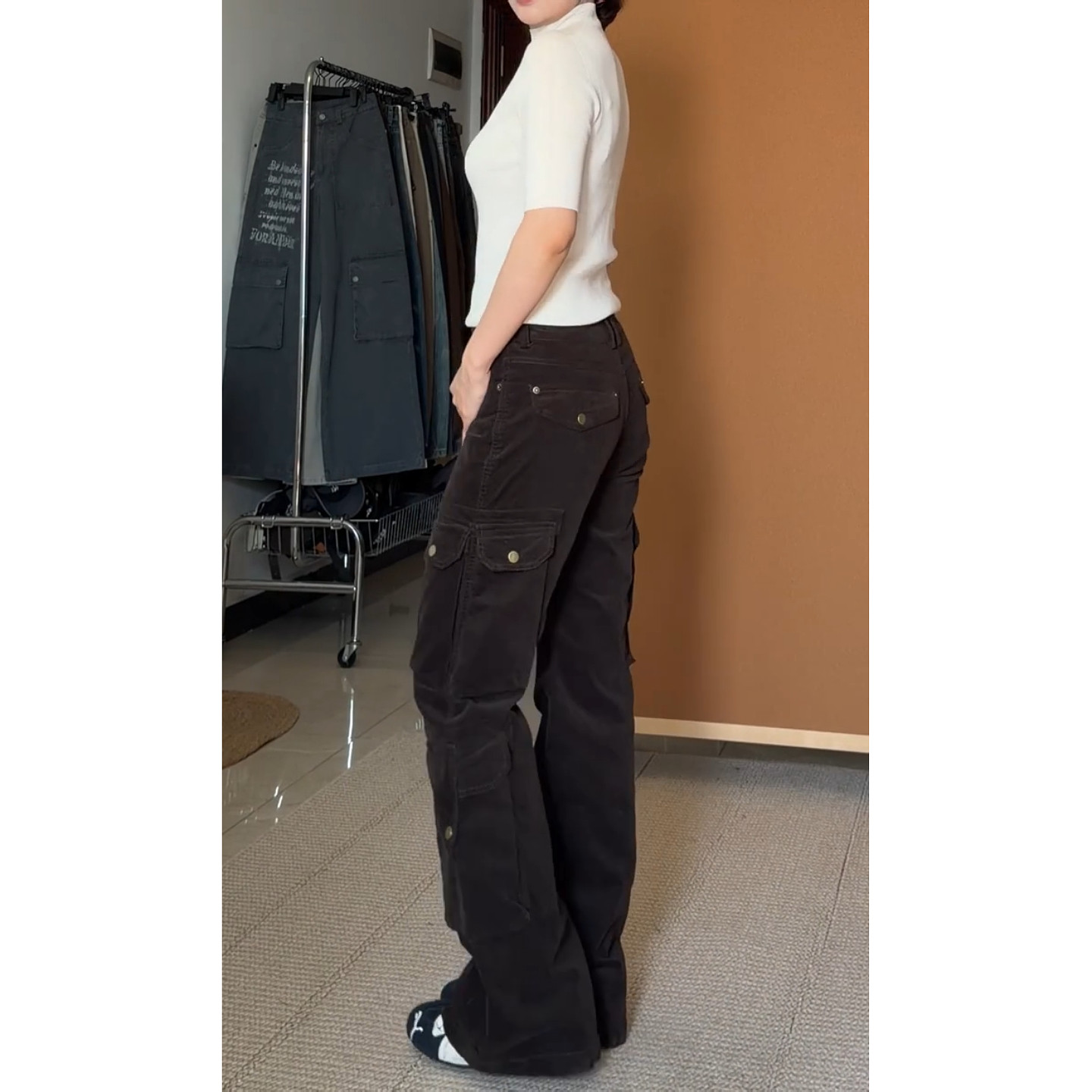 大码美式复古工装多口袋灯芯绒阔腿裤女高街宽松显瘦垂感休闲长裤,淘宝优惠券,粉丝福利购,淘宝优惠卷