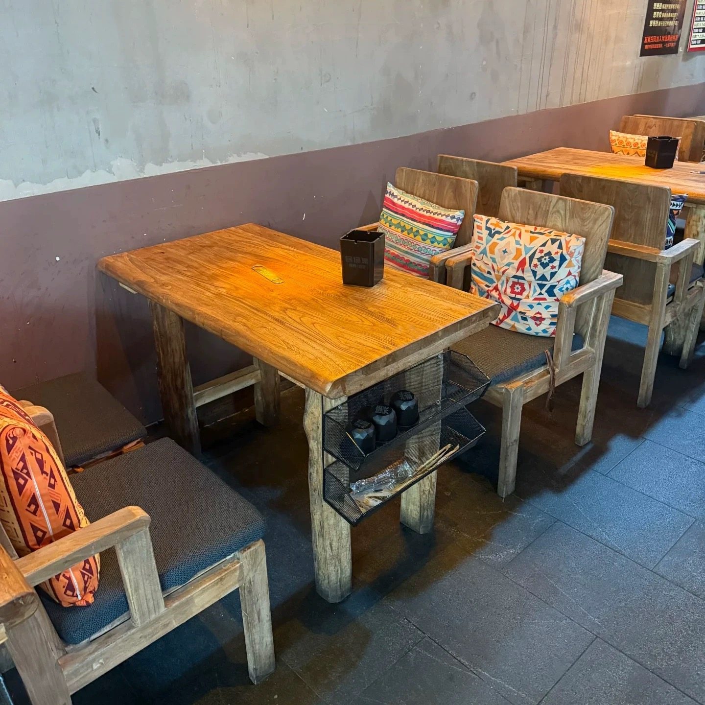 民谣房子桌椅实木卡座沙发椅子老榆木酒吧桌子民谣集靠背椅厂家,淘宝优惠券,粉丝福利购,淘宝优惠卷