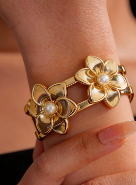 欧美跨境珍珠花朵双层戒指小众感手镯轻奢时尚百搭风饰品套装