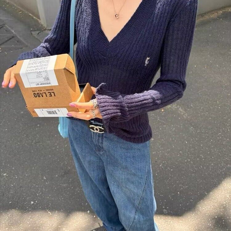 Hanco 韩鸽-26年早春韩系简约V领刺绣标喇叭袖亲肤针织衫H8260,淘宝优惠券,粉丝福利购,淘宝优惠卷