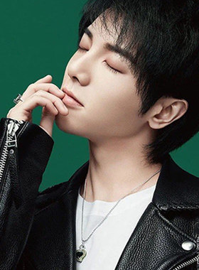 华晨宇同款黑色爱心麻花项链明星广告多色简约男女百搭锁骨链饰品