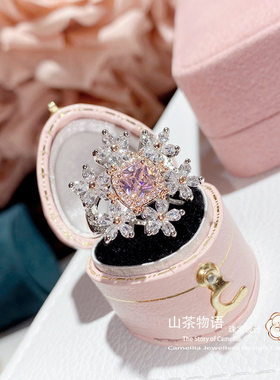 爆款仿莫桑黄钻六花复古指环