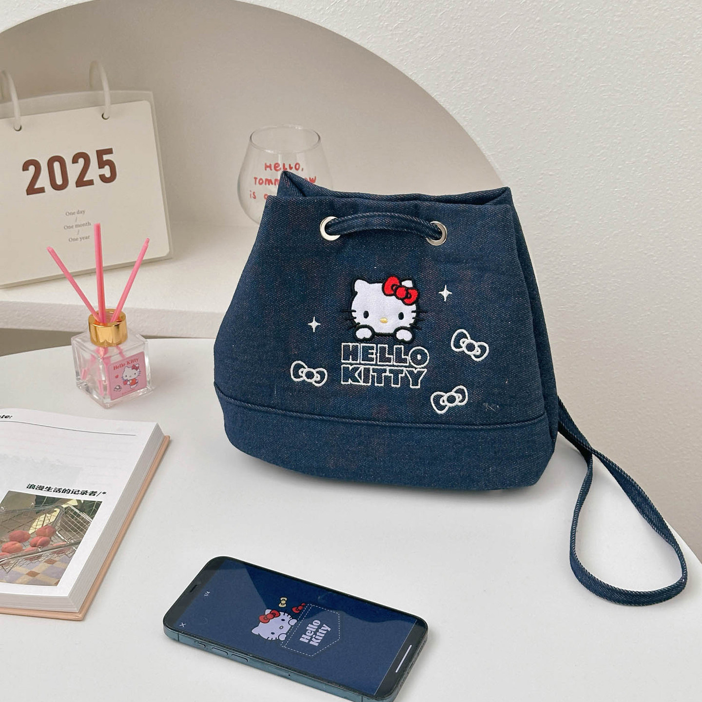 三丽鸥正版牛仔系列包包凯蒂猫斜挎手提单肩包包可爱刺绣少女心萌,淘宝优惠券,粉丝福利购,淘宝优惠卷