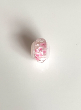 粉色花朵硅胶管手绳琉璃珠