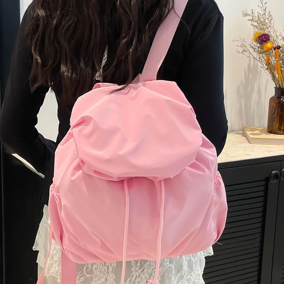 Korean version niche pleated travel backpack 2026 new trendy female college student school bag work commuter backpack
