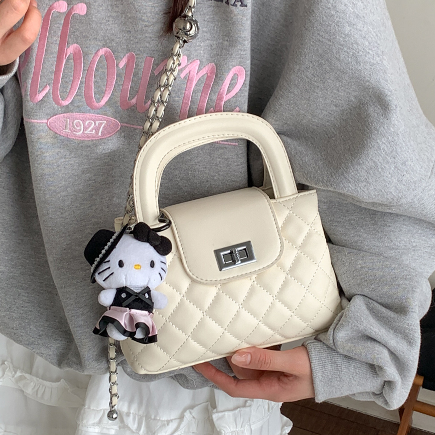 小香风手拎包包女新款2026菱格链条单肩腋下包上班通勤斜挎水桶包,淘宝优惠券,粉丝福利购,淘宝优惠卷