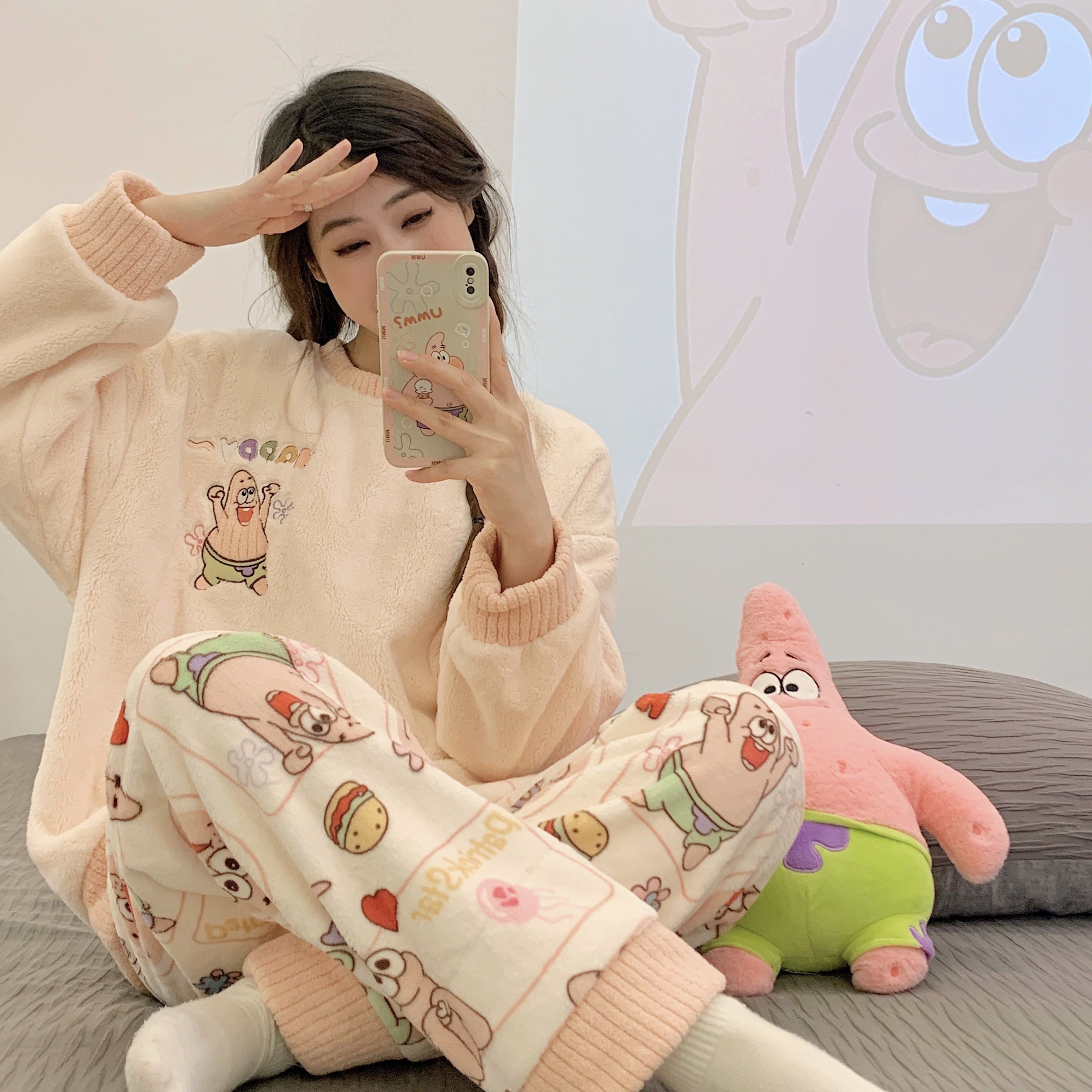 秋冬季珊瑚绒睡衣女卡通2024年新款冬天法兰绒加绒加厚家居服套装,淘宝优惠券,粉丝福利购,淘宝优惠卷