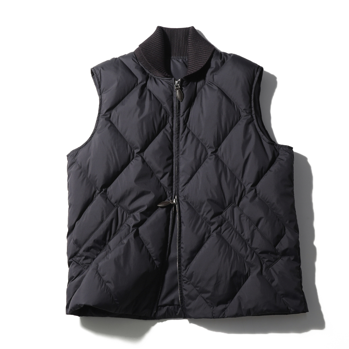 法式格调冬季轻奢高端缎面90鹅绒背心男轻便立领保暖羽绒马甲8736 - 图3