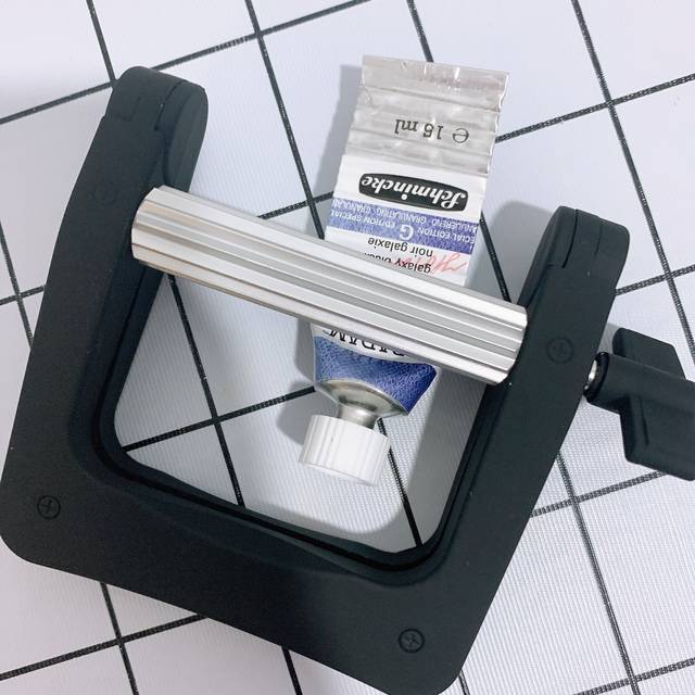 Watercolor Smith Metal Extruder
