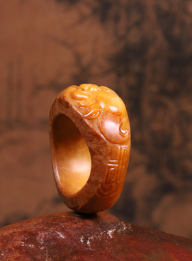 22mm苏工新疆和田玉籽料黄沁戒指兽面扳指黄玉戒圈红皮戒指