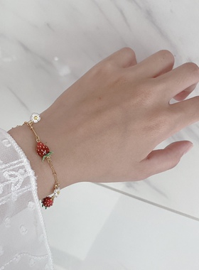 手工珐琅 凡尔赛草莓 灰色花朵 草莓手链