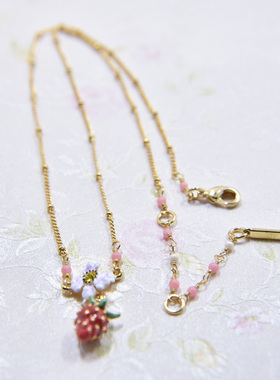 手工珐琅 甜美凡尔赛 草莓 白色花朵 耳针 耳夹 项链