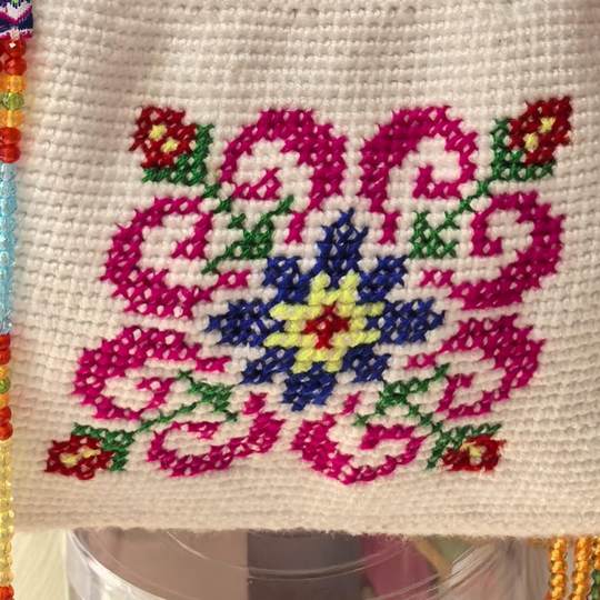 云南丽江复古风手工刺绣十字绣手工编制钉珠少数民族特色斜跨包