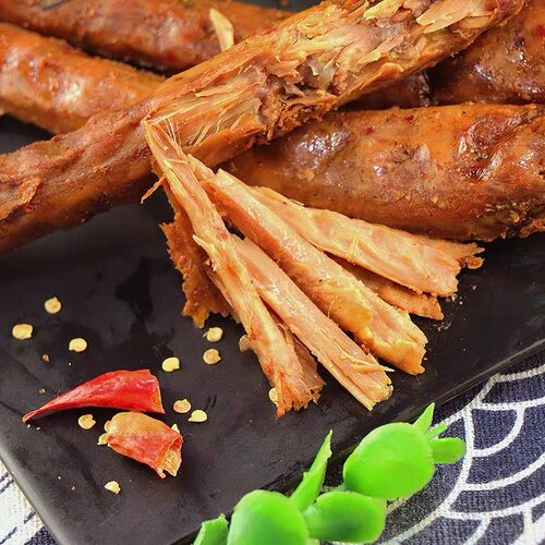 杨记烤脖手撕风干鸡脖黑鸭味50g长九九糖醋劲辣烤脖卤味零食整箱 - 图1