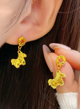 2025新款碎冰冰马上有钱金色木马项链小马铜钱手链叠戴高级锁骨链