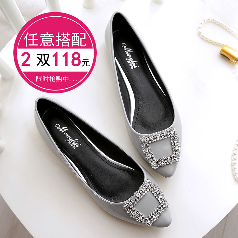 2019新款春季尖頭平底灰色單鞋加大碼女鞋41-43瓢鞋漆皮帶鑽45秋