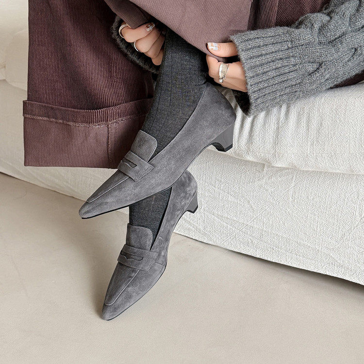 真皮3.5cm粗跟尖头乐福鞋女早春新款通勤百搭ol时尚深口单鞋灰色,淘宝优惠券,粉丝福利购,淘宝优惠卷