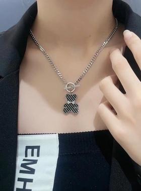 丽银时尚休闲风明星同款短粗项链