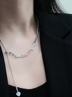 丽银2022新潮气质时尚休闲字母爱心锆石流苏抽拉冷淡风简约锁骨链