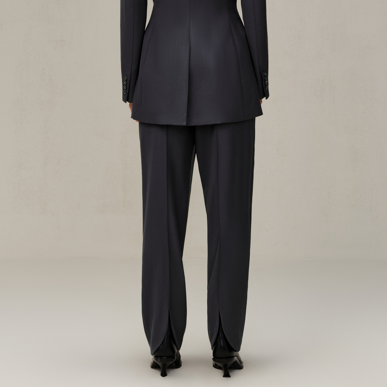 【商场同款】IMM尹默女装美利奴羊毛后开叉休闲长裤 - 图0