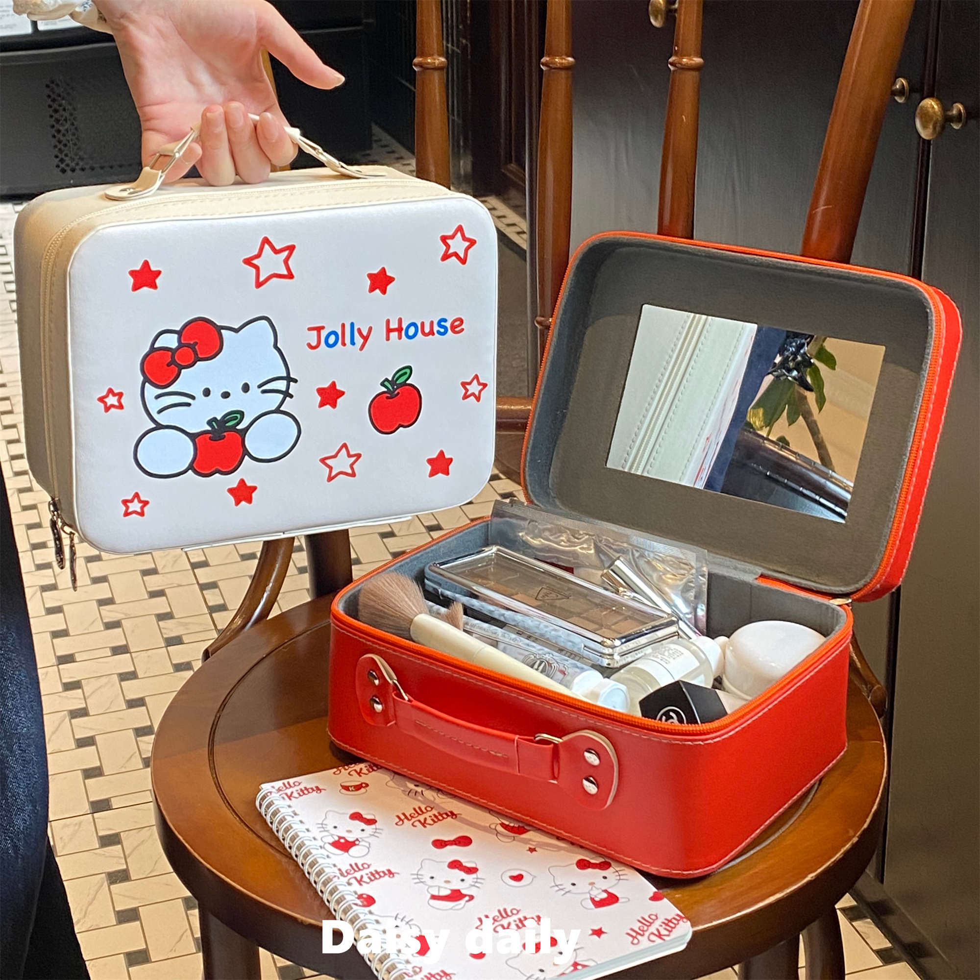 带镜子化妆箱可爱卡通硬壳便携化妆包旅行防水手提洗漱收纳包学生,淘宝优惠券,粉丝福利购,淘宝优惠卷