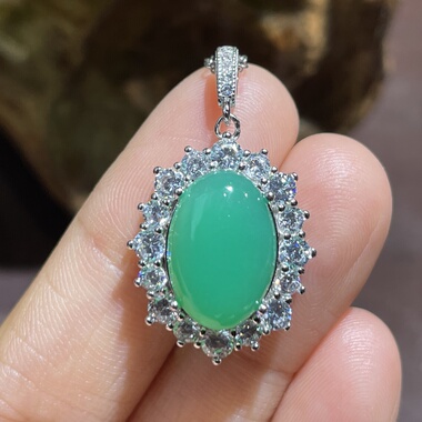 天然澳洲冰阳绿玉髓吊坠925银镶嵌送女友送闺蜜时尚大气