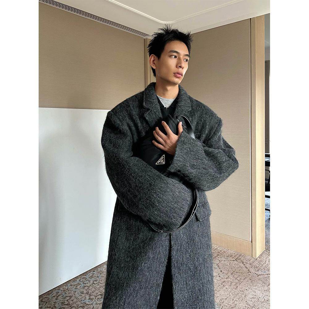 TRENDYWU 常青老钱“松弛”黑灰绒混纺马海毛900克厚垫肩皮草大衣,淘宝优惠券,粉丝福利购,淘宝优惠卷